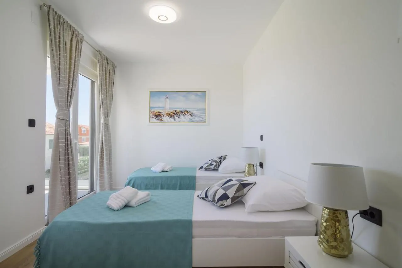 Luxury Villa -Heated Pool -Jacuzzi Trogir Croatia