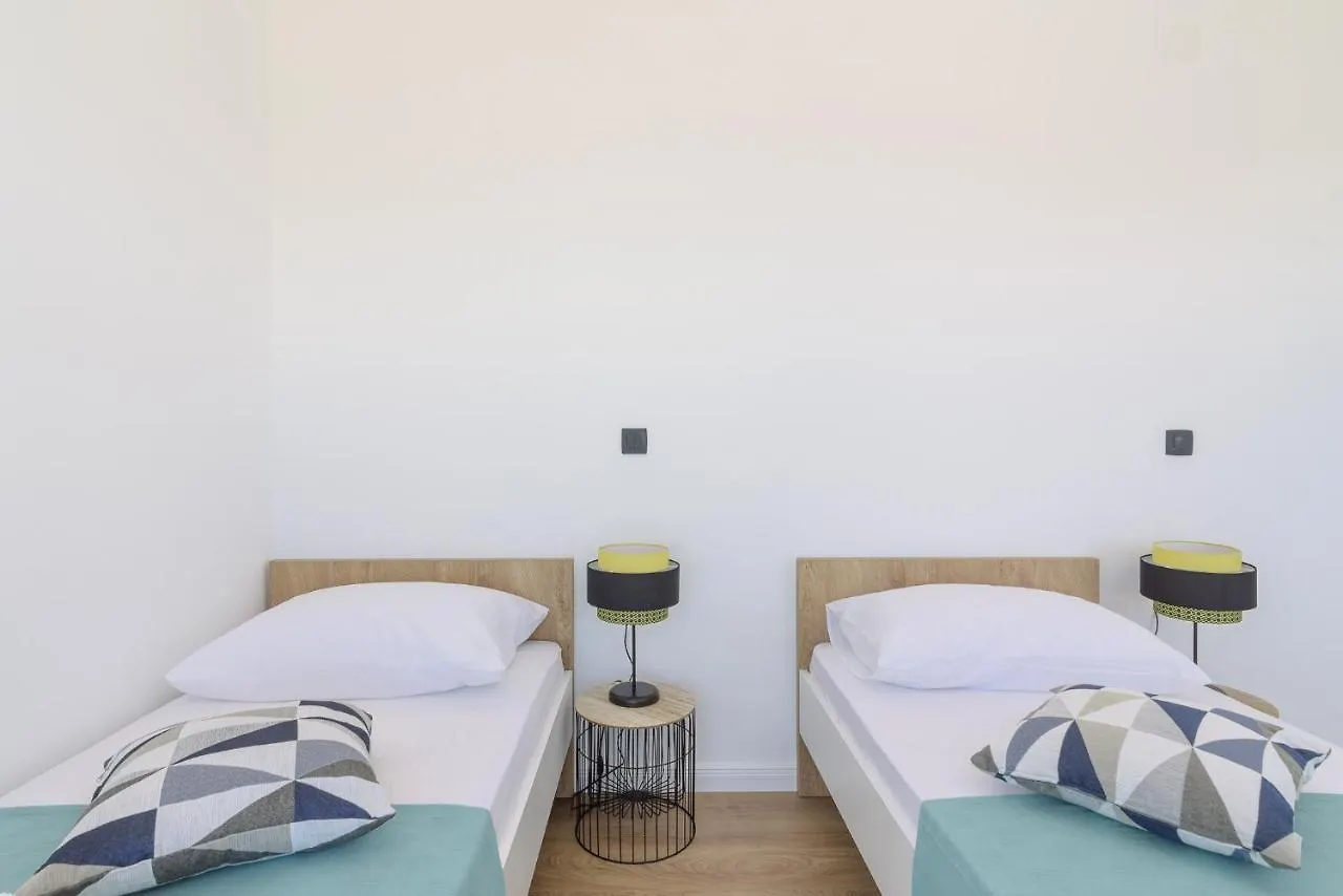 Luxury Villa -Heated Pool -Jacuzzi Trogir Croatia