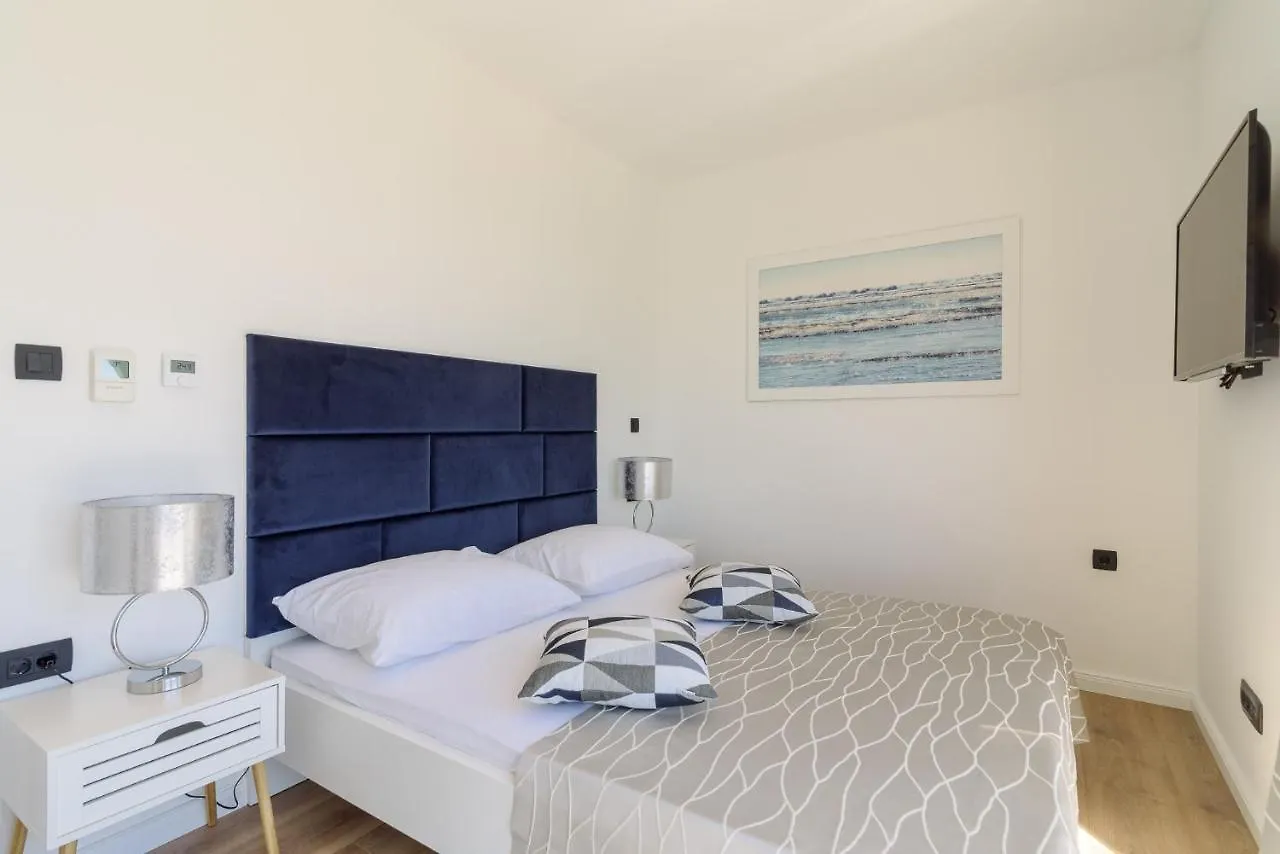 Luxury Villa -Heated Pool -Jacuzzi Trogir Croatia