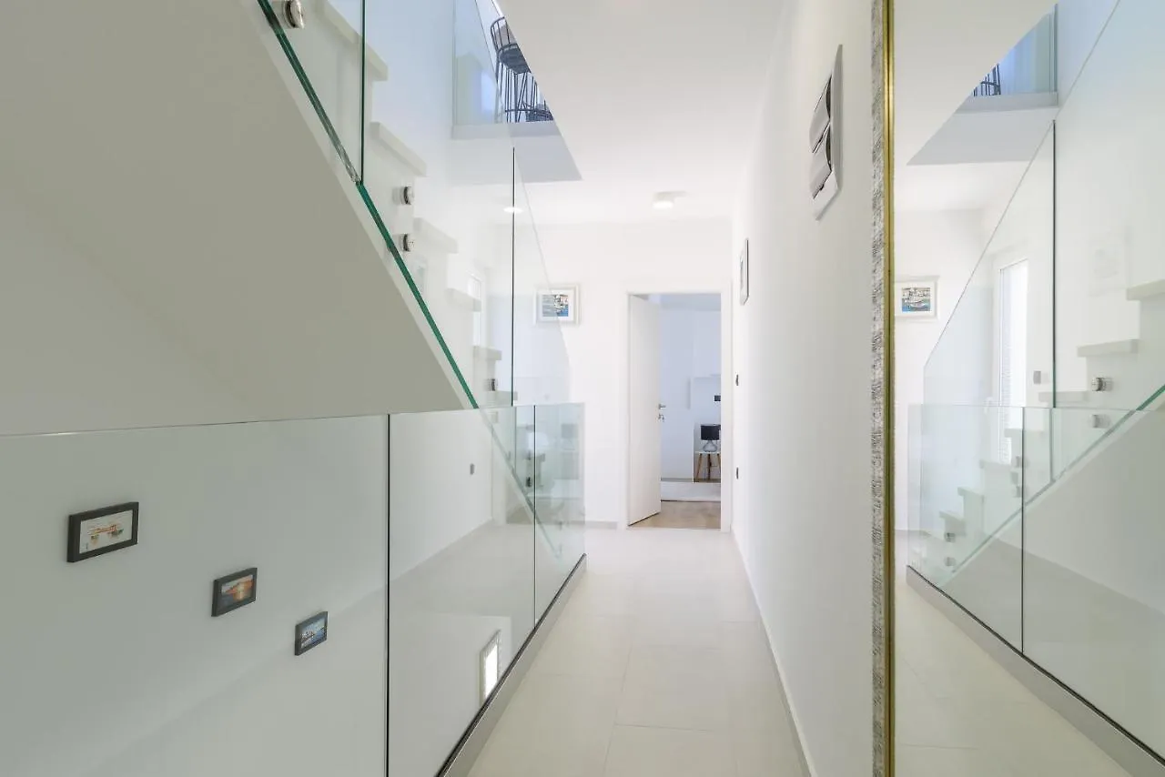 Luxury Villa -Heated Pool -Jacuzzi Trogir