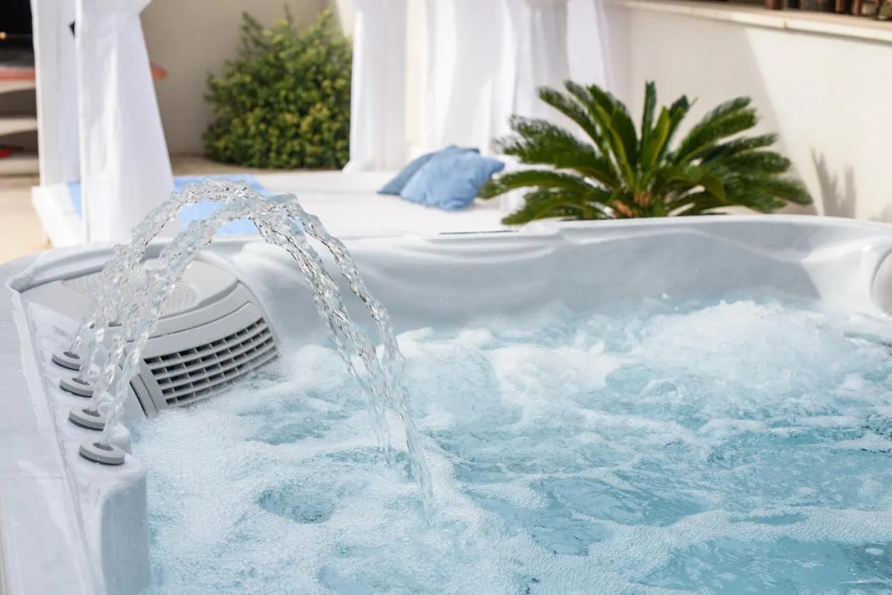 Luxury Villa -Heated Pool -Jacuzzi Trogir